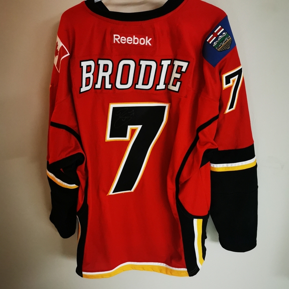 Autographed TJ Brodie Reebok Calgary Flames Red and Black Hockey Jersey - Large - Picture 2 of 5